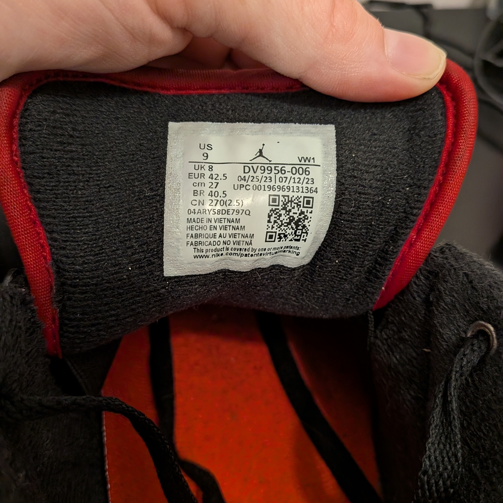 Nike Black and Red Sneakers with Green Accents - Picture 6 of 6